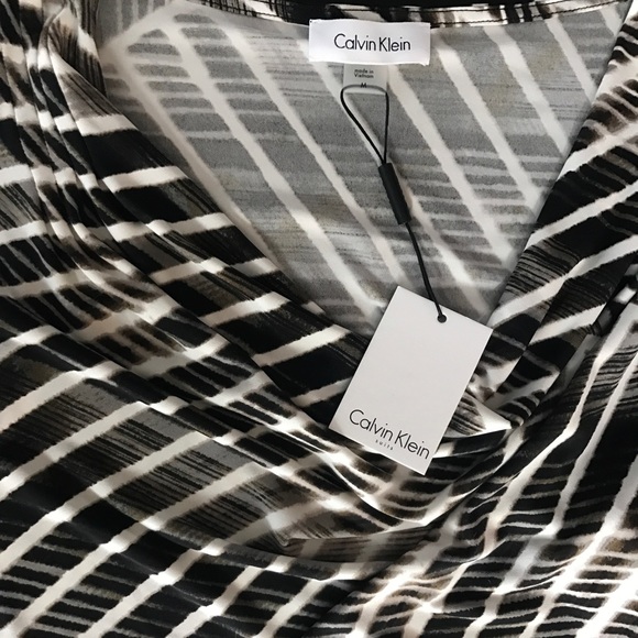 Calvin Klein tank top with tags - Picture 2 of 3